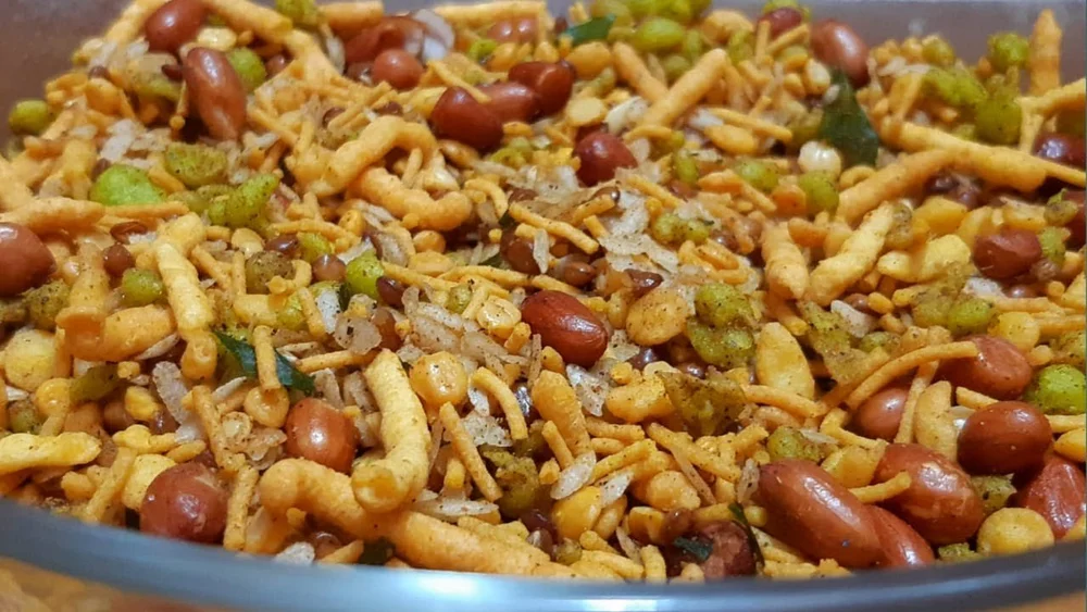 Mixtures & Namkeen